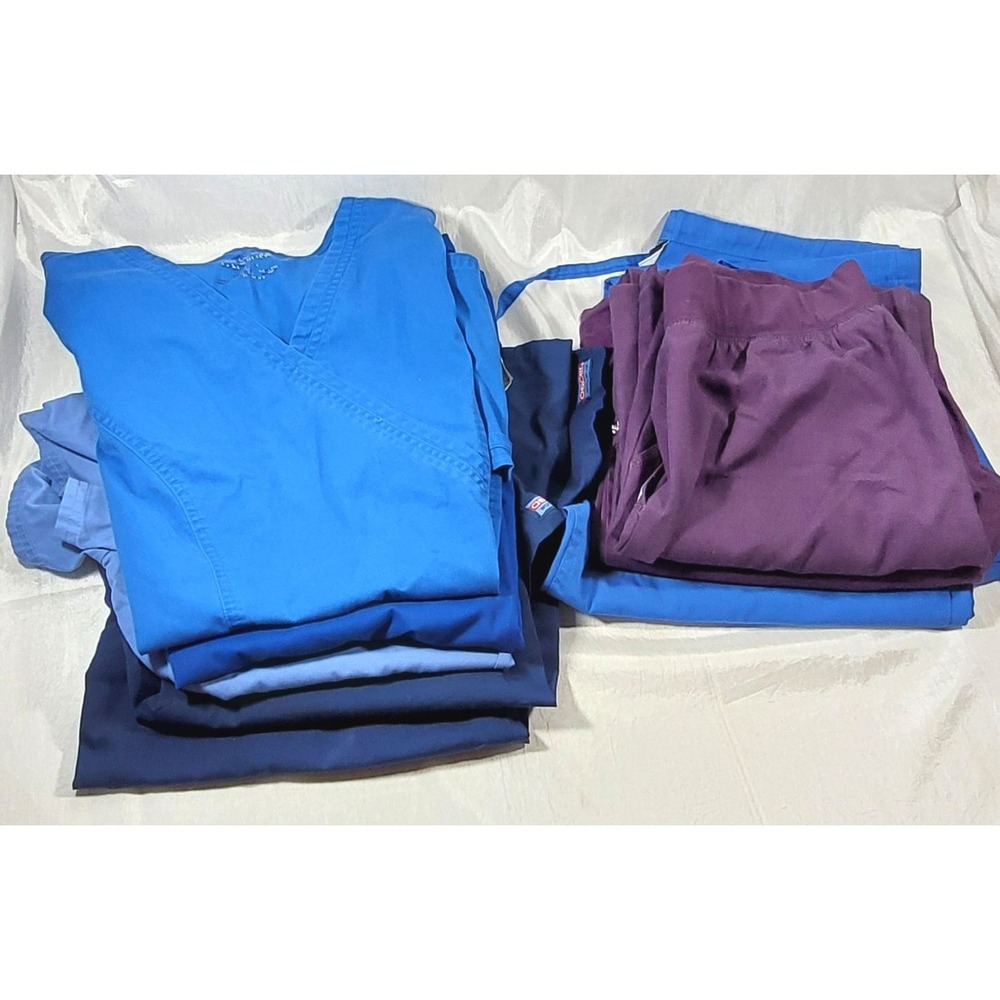 LOT: Women's Scrubs,‎ 3 Pants & 5 Tops - Cherokee & Scrubzone - Size XS